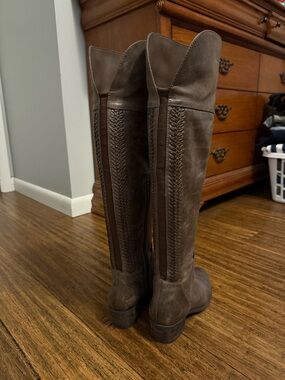 Vince Camuto Brown Suede Ankle Boot Sole